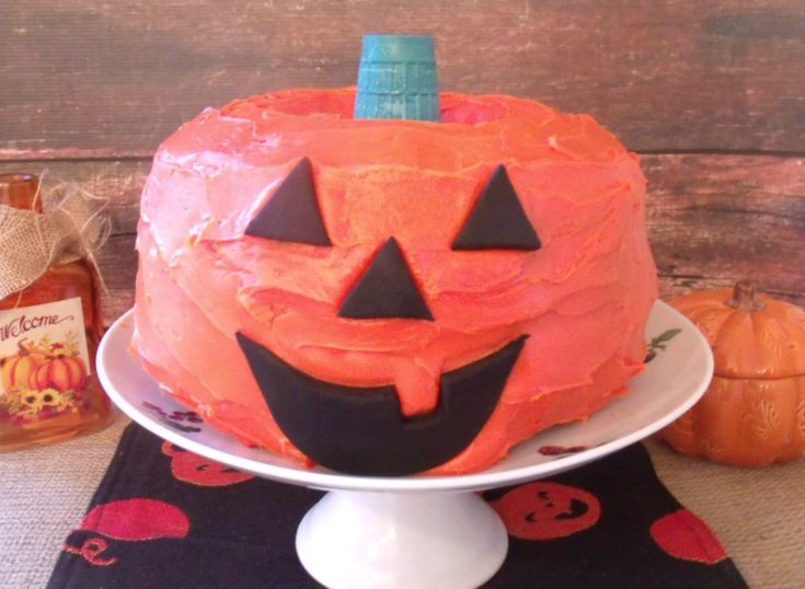 Halloween Jack-O'-Lantern Cake