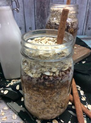 Maple walnut overnight oats