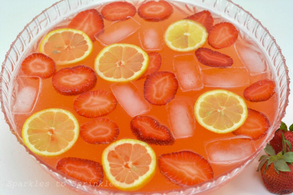 Strawberry Lemonade Moscato Punch