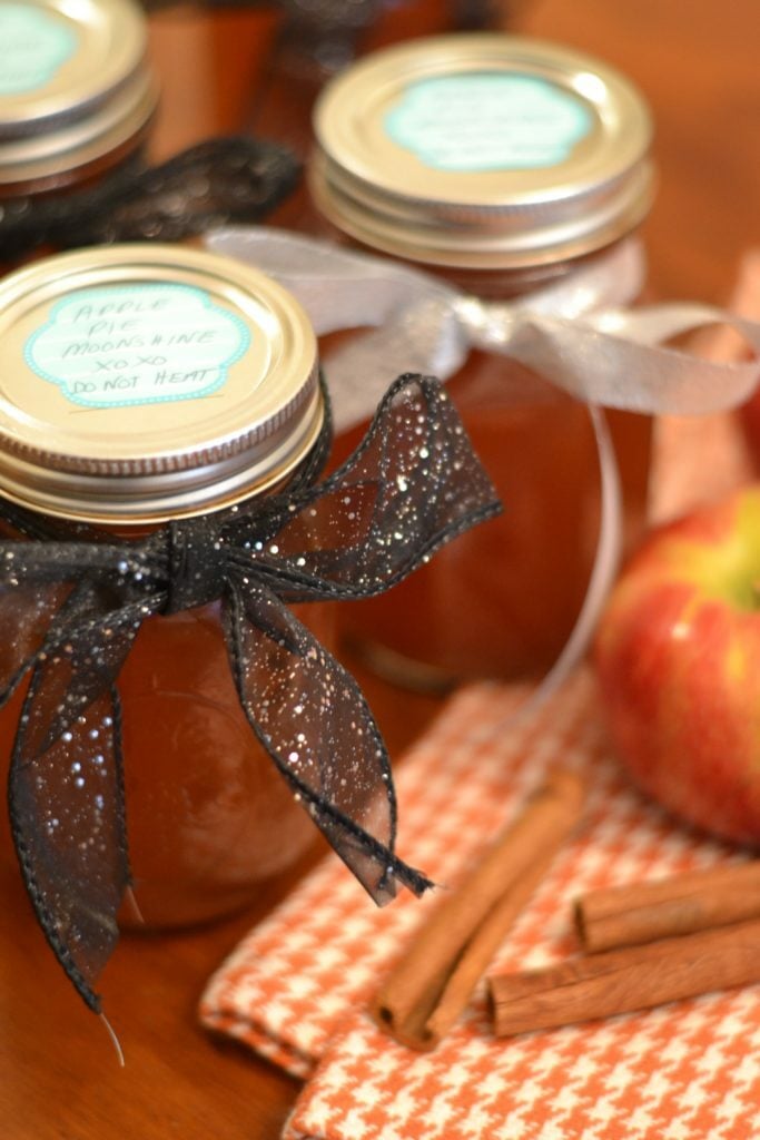 Instant Pot Apple Pie Moonshine