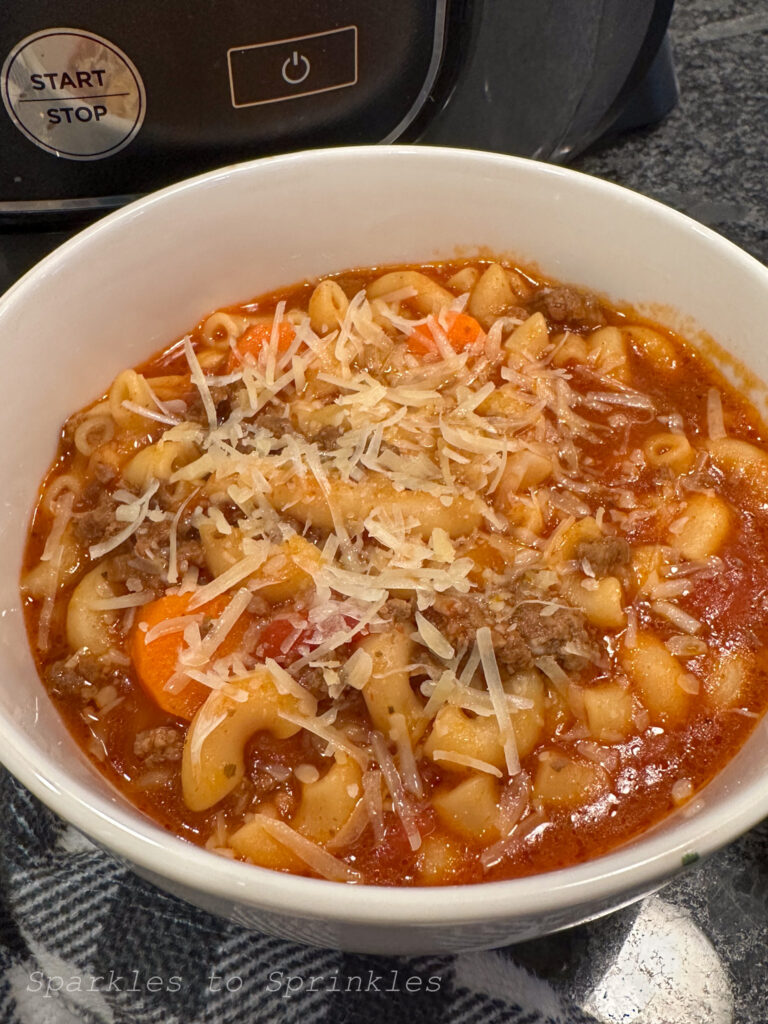 instant pot beef and macaroni soup