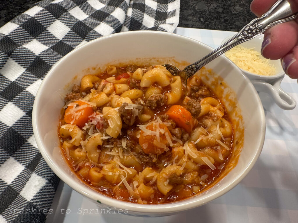 instant pot beef and macaroni soup