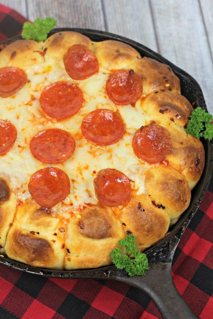 Garlic Bread Pizza Dip