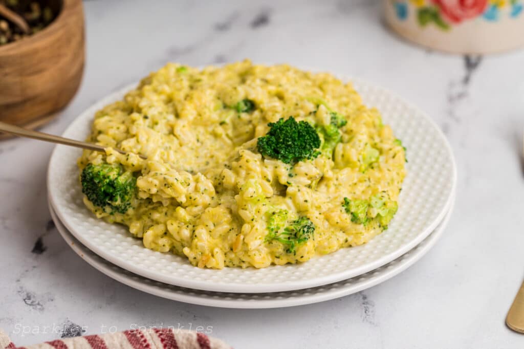 Instant Pot Cheesy Broccoli Rice