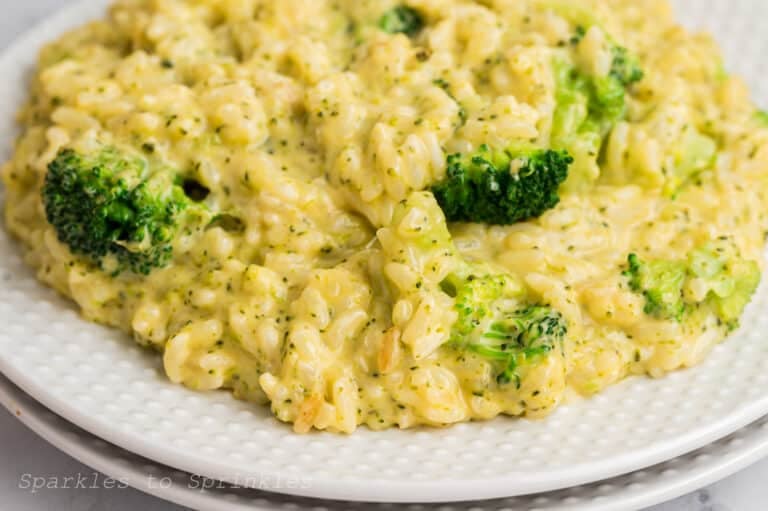 Instant Pot Cheesy Broccoli Rice