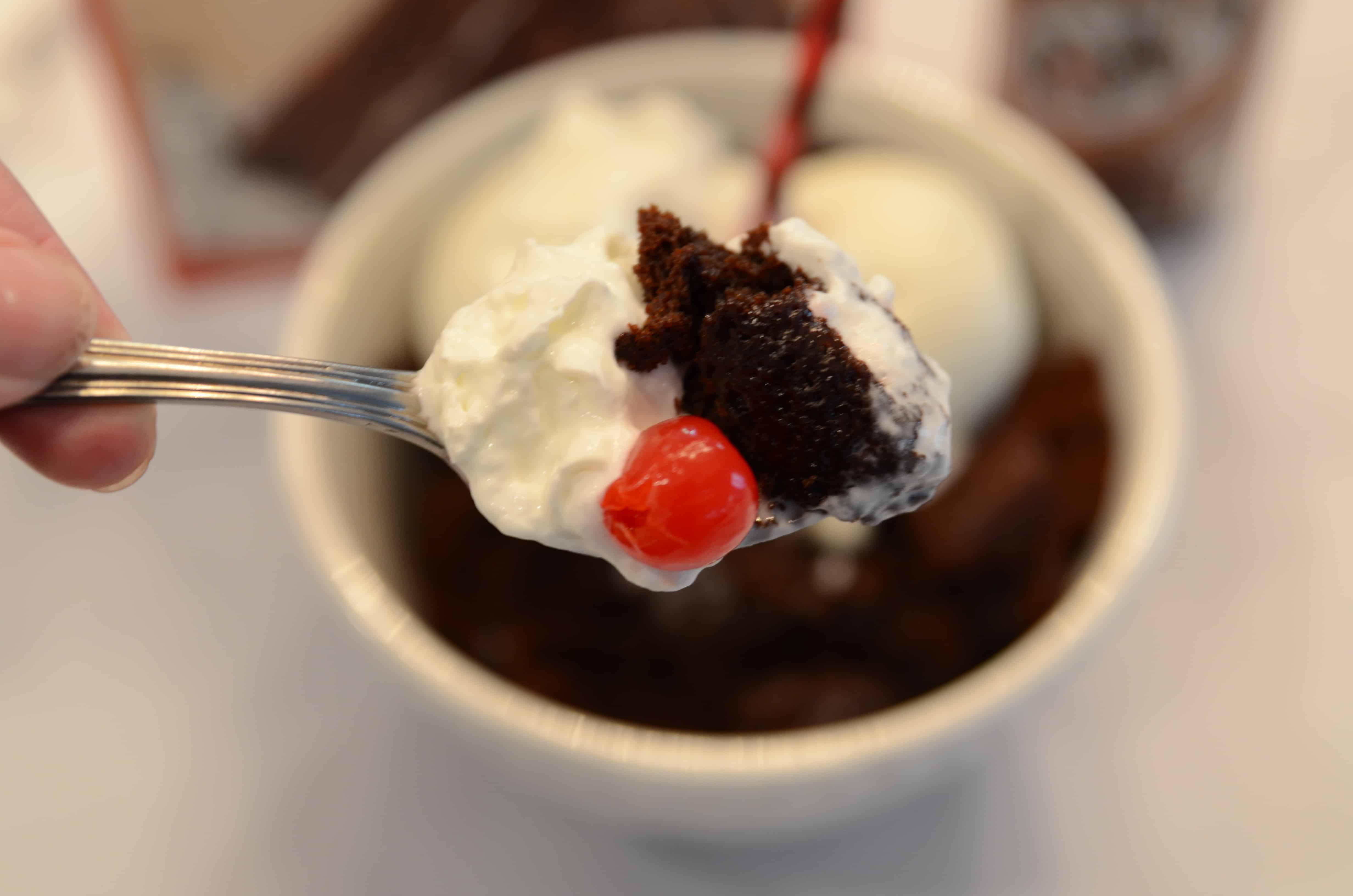 Crock Pot Root Beer Float Soda Cake