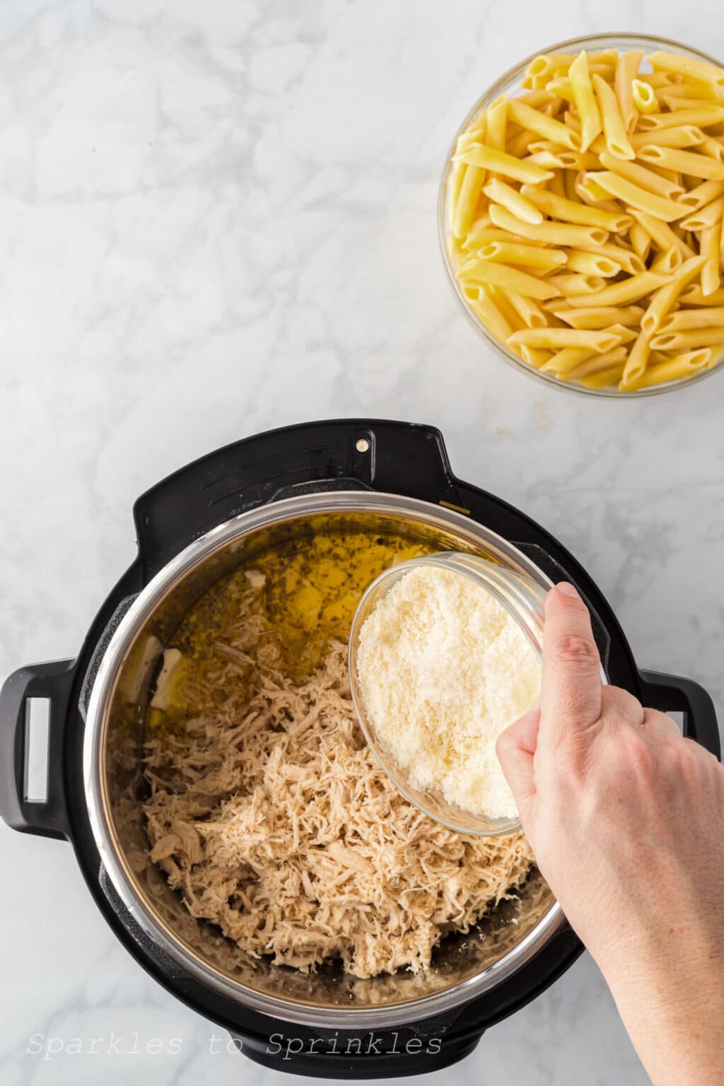 Instant Pot Olive Garden Chicken Pasta Sparkles to Sprinkles