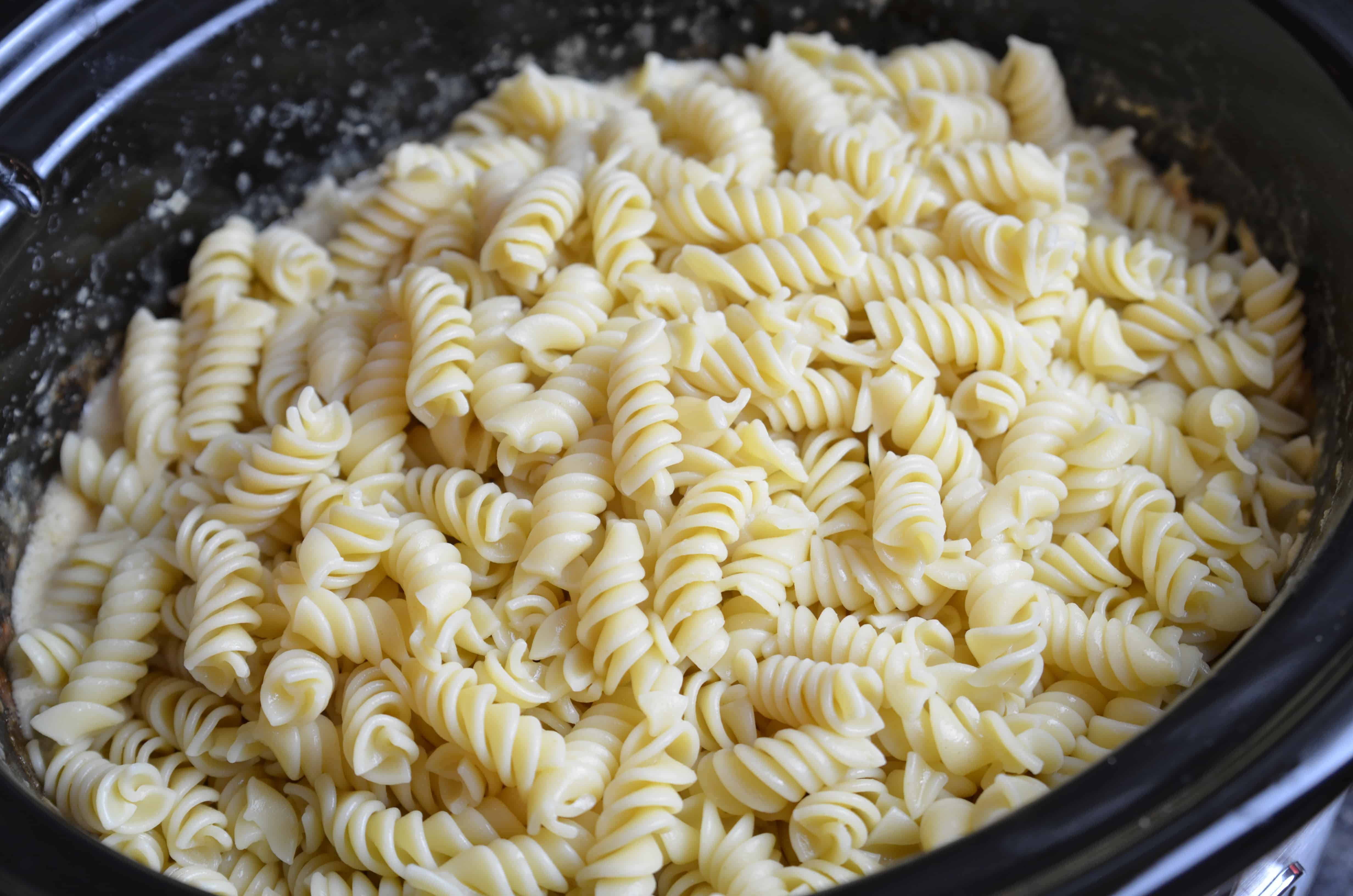 Crock Pot Olive Garden Chicken Pasta - Sparkles to Sprinkles