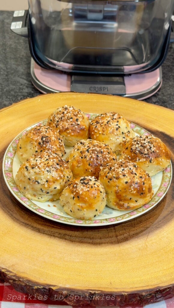 air fryer copycat stuffed bagel minis