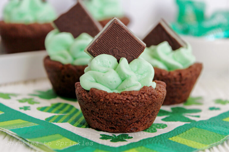 mint chocolate cookie cups