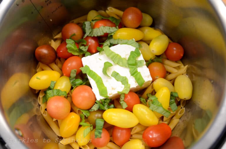 Instant Pot TikTok Tomato & Feta Pasta Sparkles to Sprinkles
