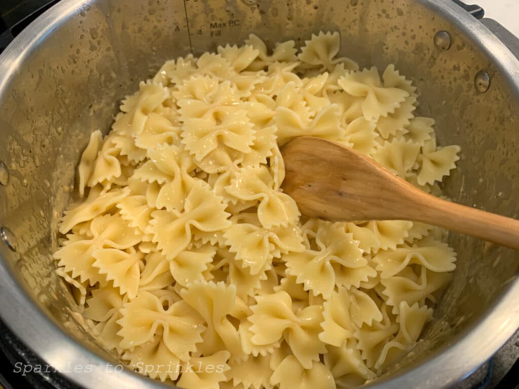 pour in cooked pasta