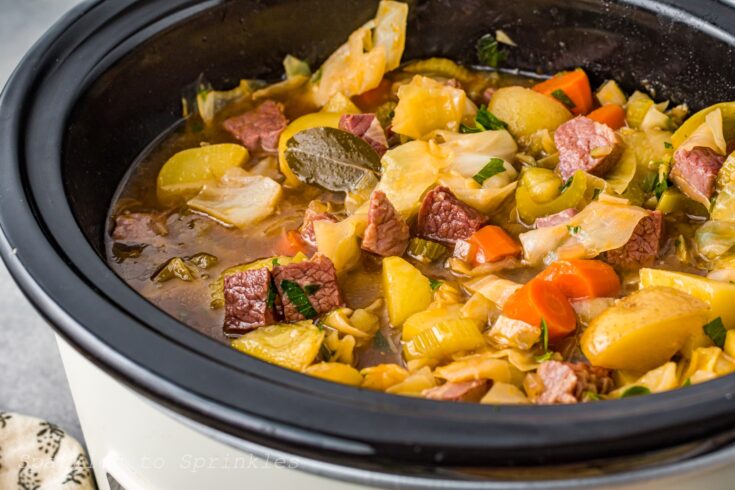 Slow Cooker Corned Beef and Cabbage Soup