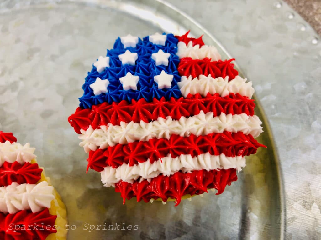 usa flag cupcakes pin