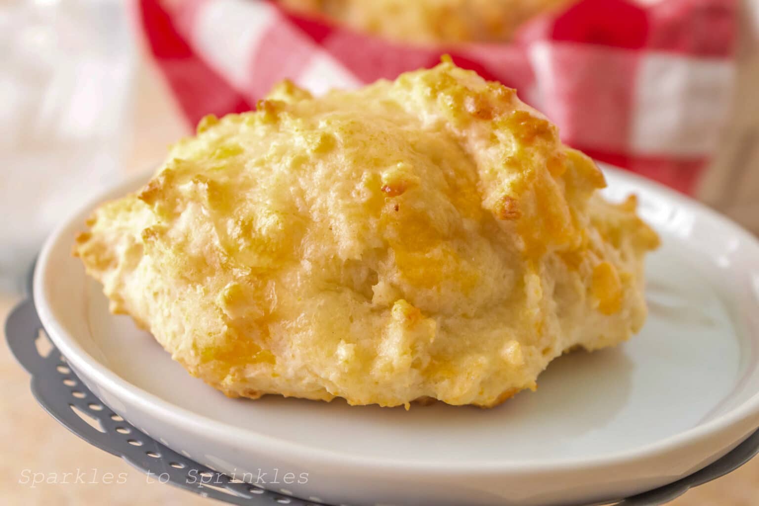 Garlic and Cheese Bisquick Drop Biscuits Sparkles to Sprinkles