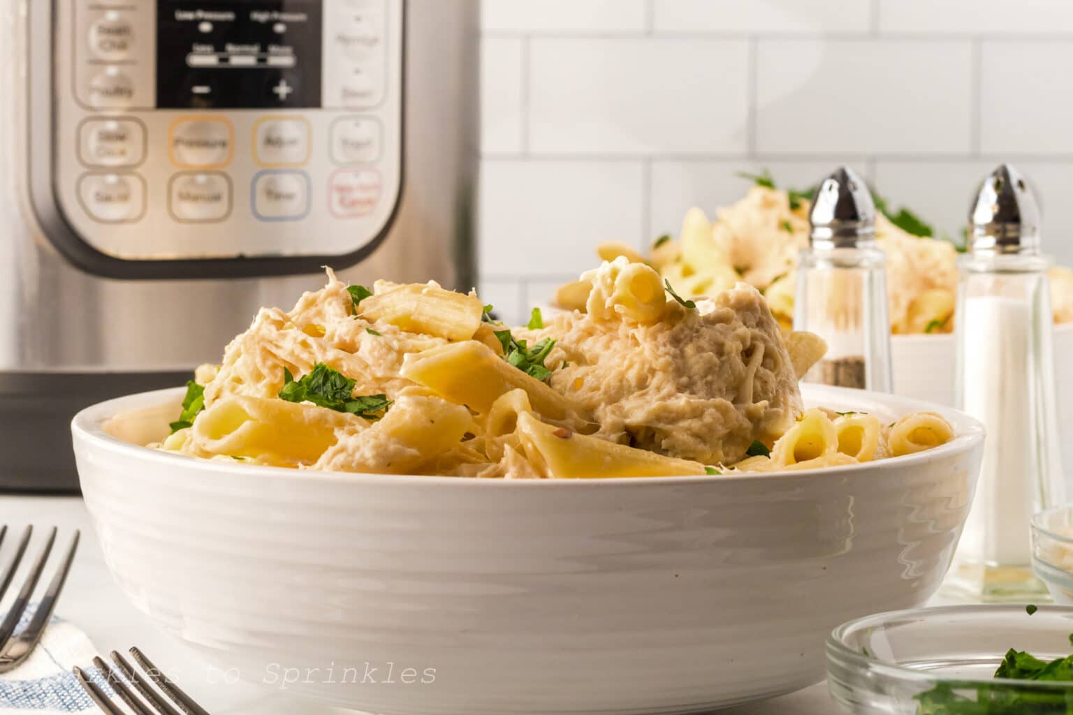 Instant Pot Olive Garden Chicken Pasta Sparkles to Sprinkles
