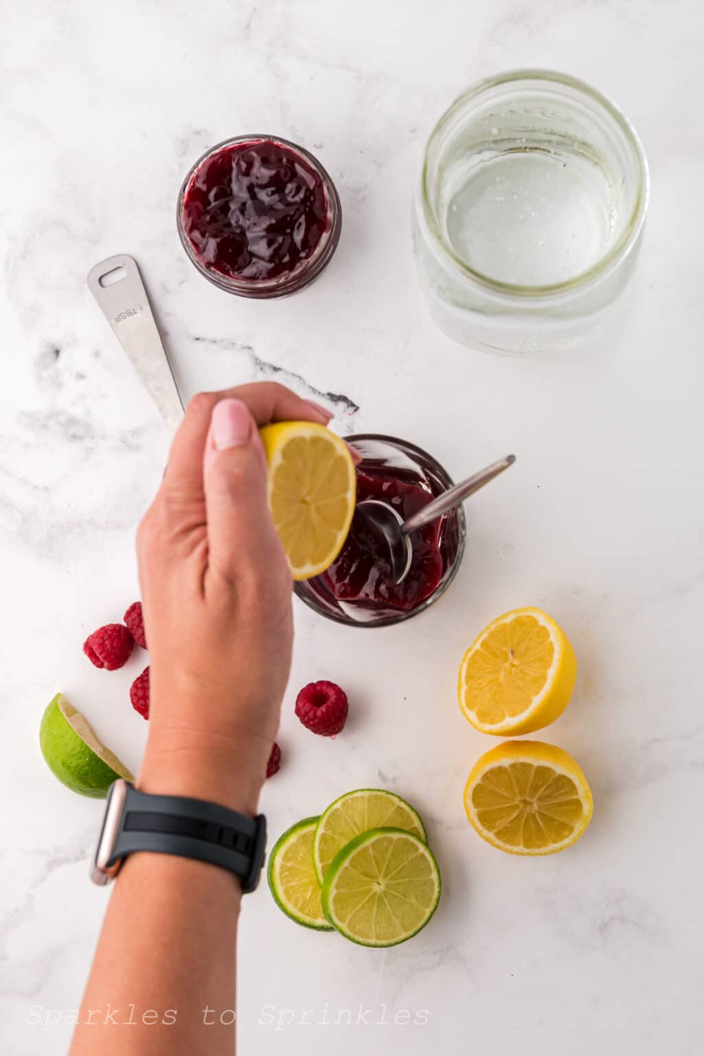 Jam Seltzer Drink Sparkles to Sprinkles