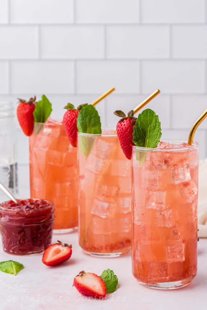 Jam Seltzer Drink Sparkles to Sprinkles