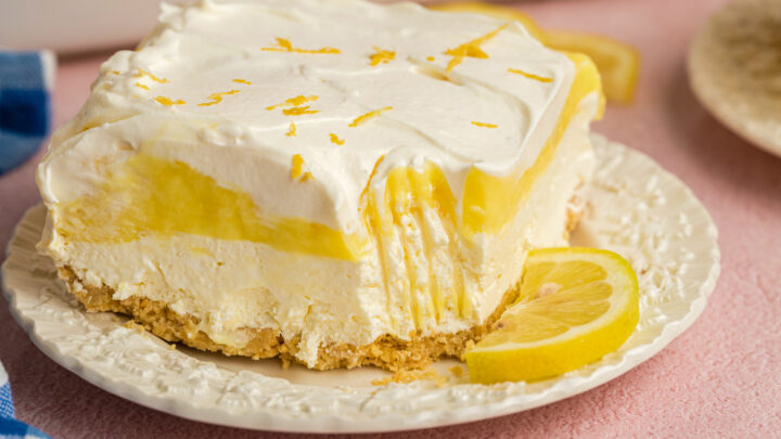 邦楽 Shocking Lemon Pastel Room Ultimate Lemon Lush: A Refreshing, No-Bake Treat