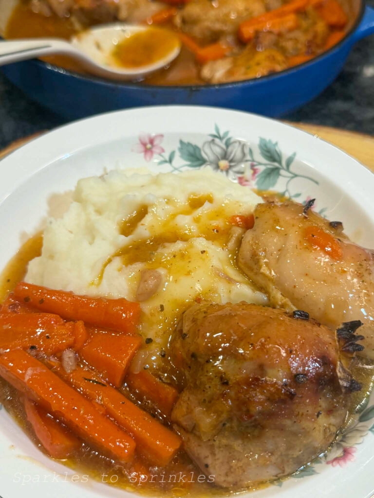smothered chicken thighs