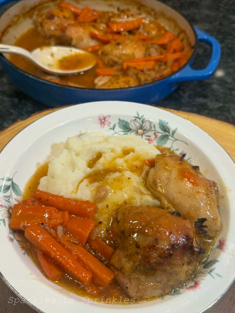 smothered chicken thighs