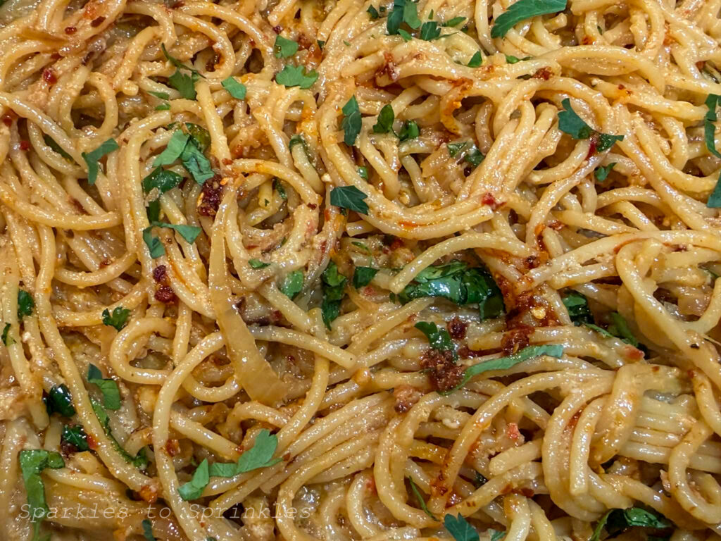 caramelized onion pasta